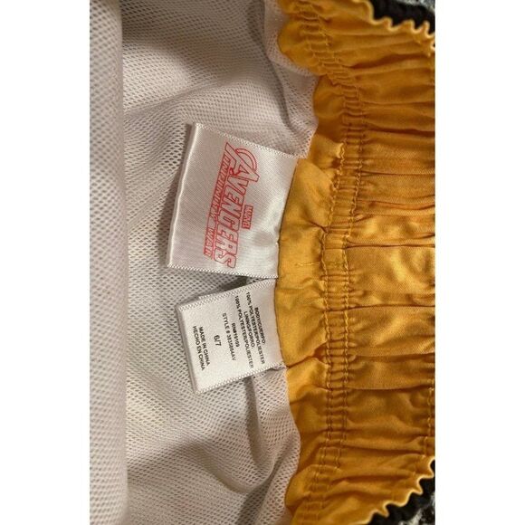 Boys Swim Trunks Bundle-Avengers/Sharks - Picture 4 of 7